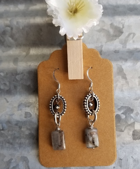 Jewelry - 🖤Kyanite Gemstone Earrings🖤